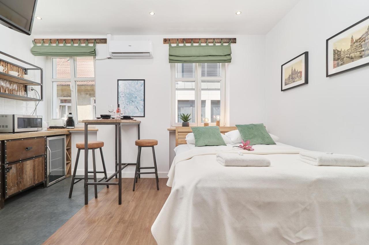 City Center Studio Wroclaw By Noclegi Renters Buitenkant foto